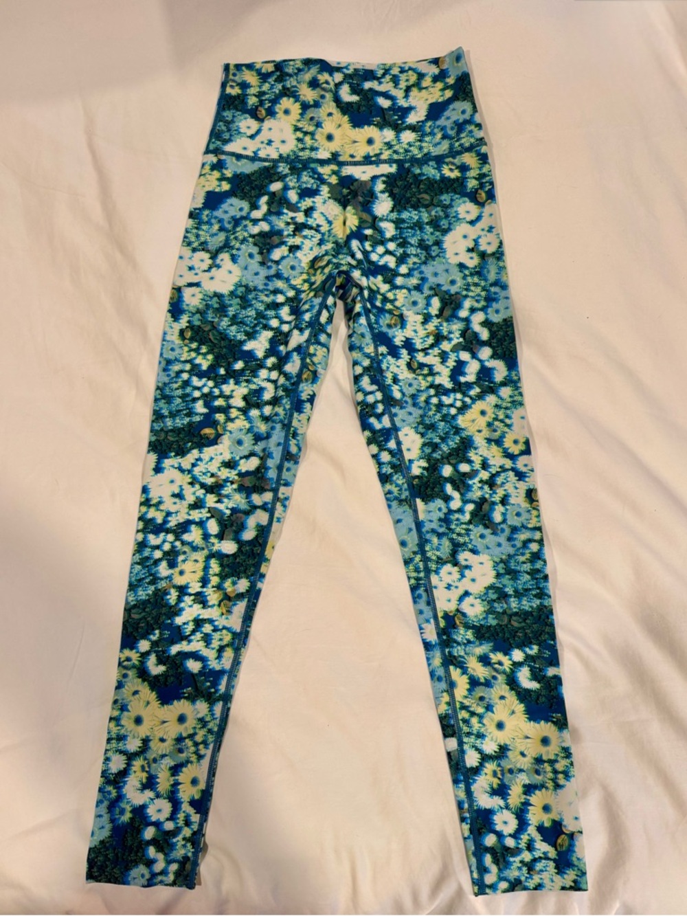 High-Rise Floral Print Leggings in Blue